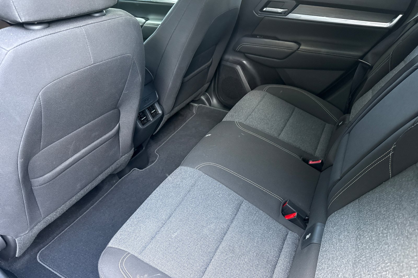 Used 2026 GMC Terrain Elevation w/ Technology Package II AWD/4WD image 15