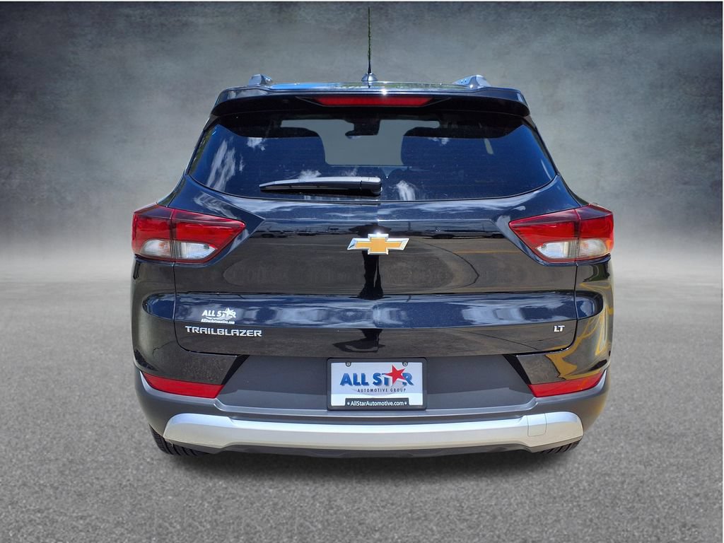 Used 2025 Chevrolet TrailBlazer LT FWD image 8