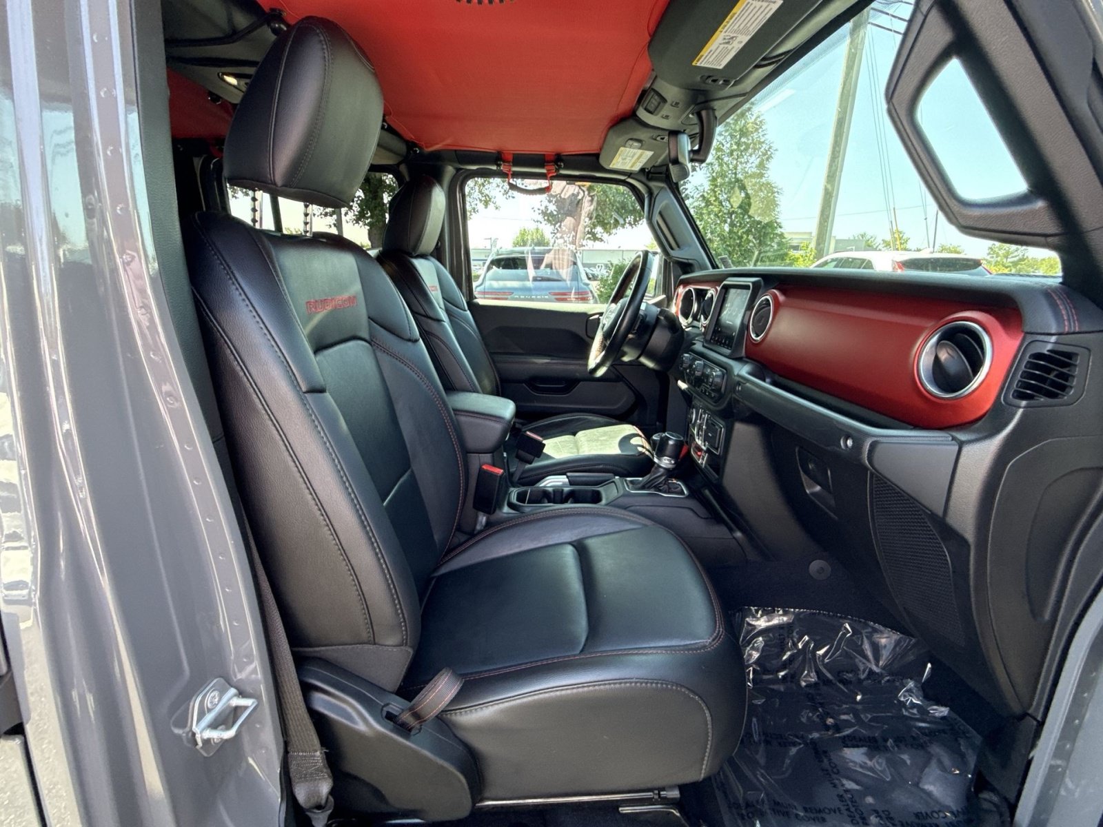 Used 2021 Jeep Gladiator Rubicon AWD/4WD image 23