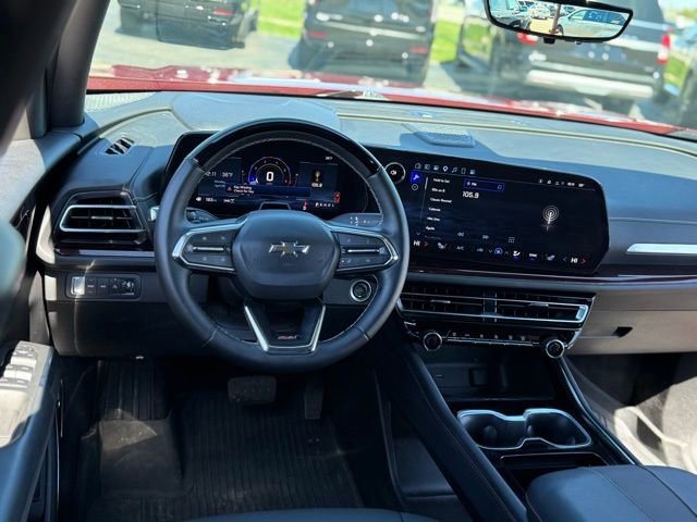 Used 2025 Chevrolet Traverse Z71 w/ Enhanced Driving Package AWD/4WD image 6