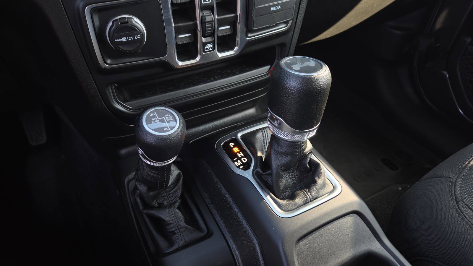 Used 2023 Jeep Wrangler Unlimited w/ Cold Weather Group image 37