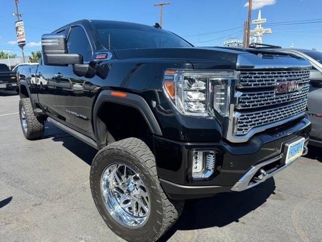 Used 2020 GMC Sierra 2500 Denali w/ Denali Ultimate Package AWD/4WD image 41