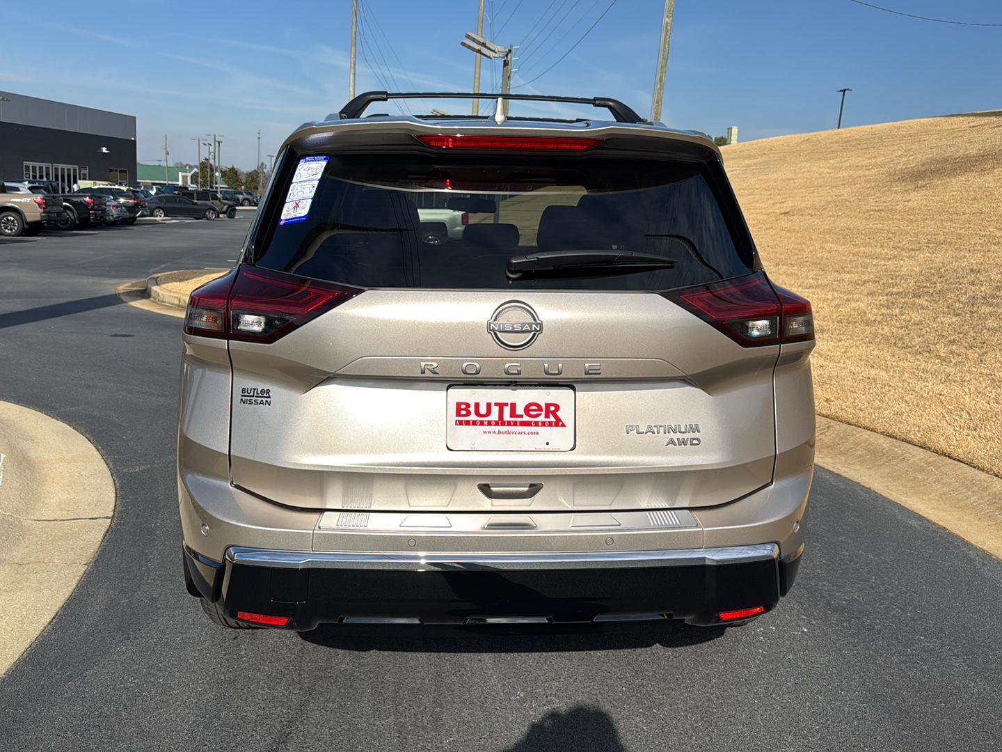 New 2026 Nissan Rogue Platinum w/ Platinum Premium Package image 4