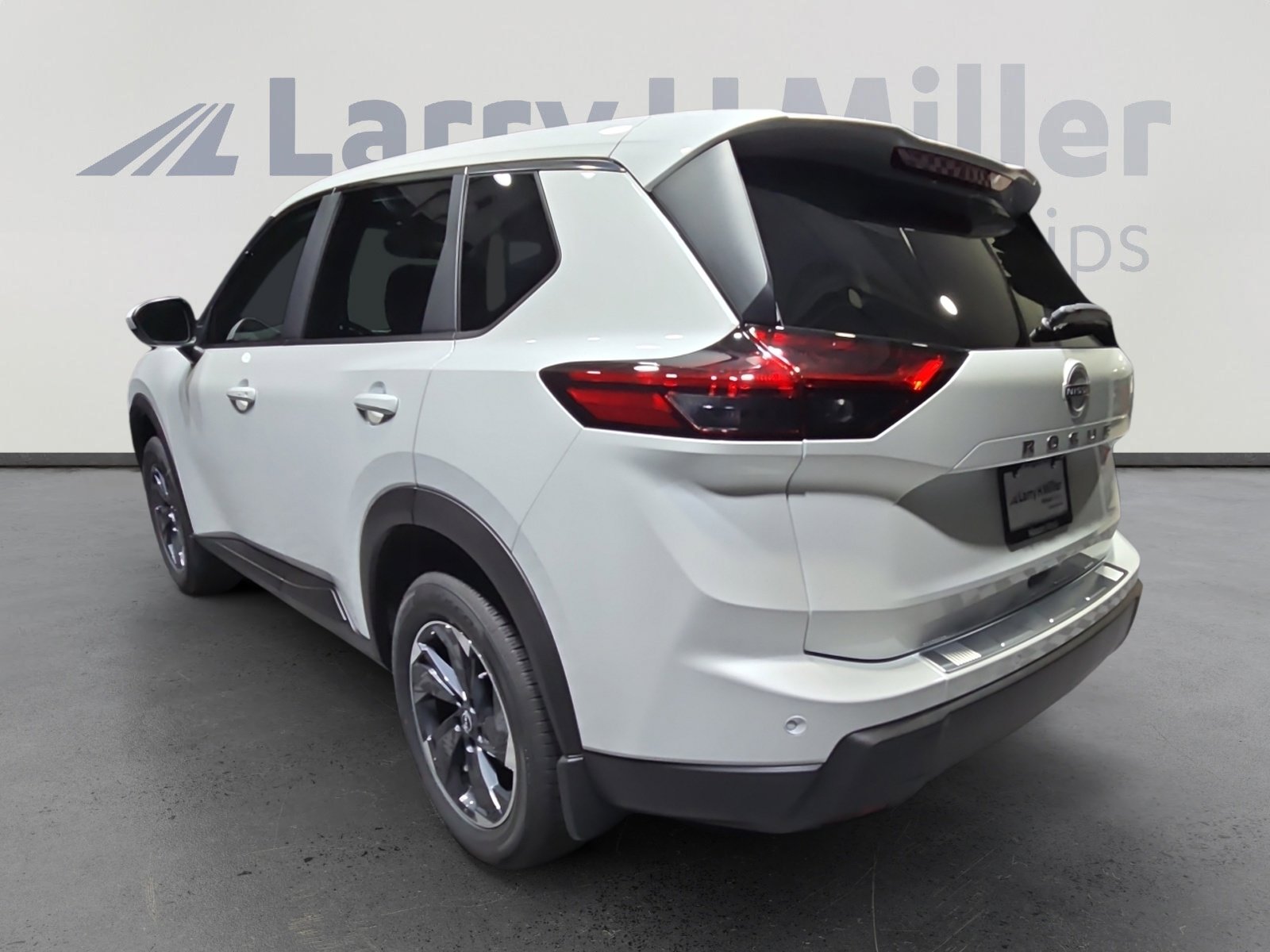 New 2026 Nissan Rogue SV image 3