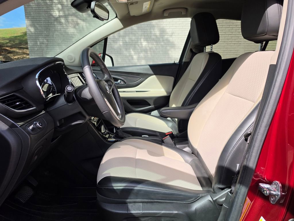 Used 2022 Buick Encore Preferred w/ Safety Package image 6