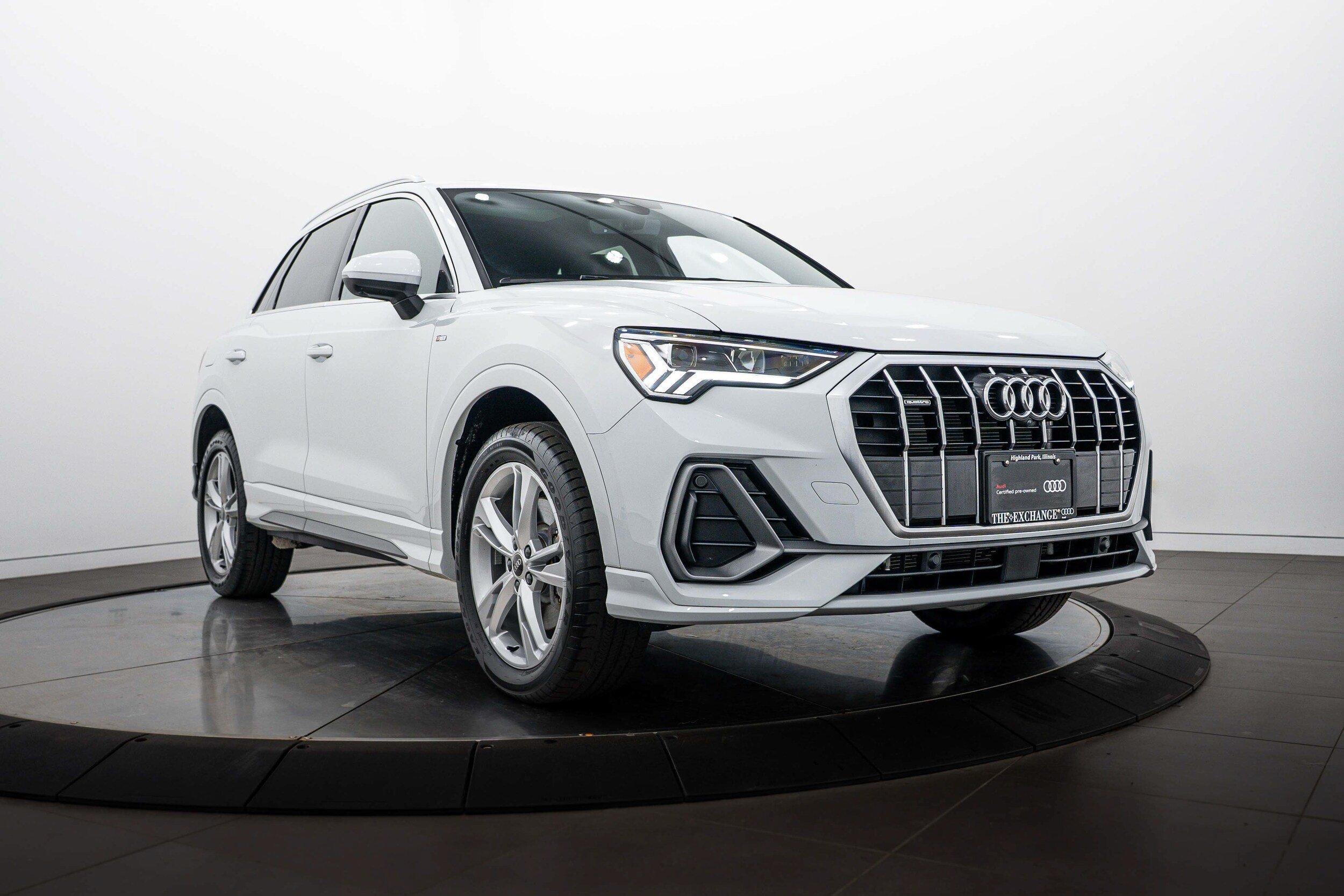 Certified 2024 Audi Q3 2.0T Premium Plus w/ Premium Plus Package AWD/4WD video 1
