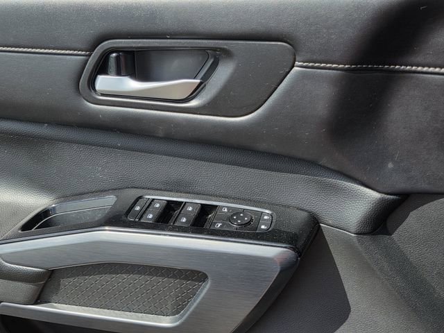 Used 2024 Nissan Pathfinder SL w/ SL Premium Package image 18