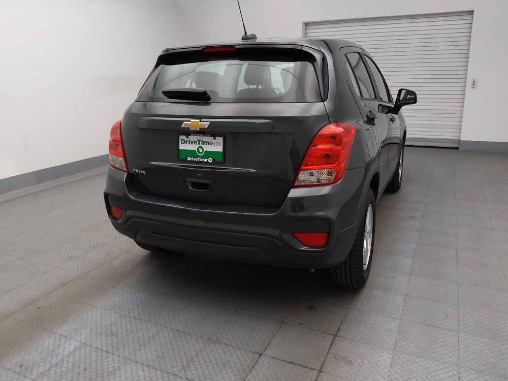 Used 2020 Chevrolet Trax LS FWD image 9