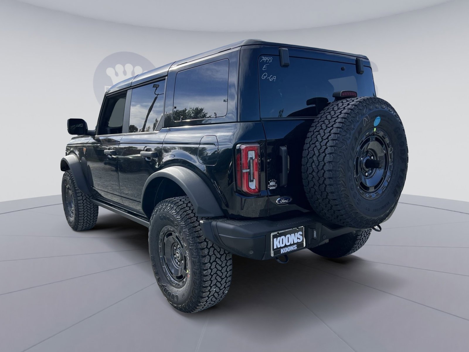 New 2025 Ford Bronco Badlands image 4