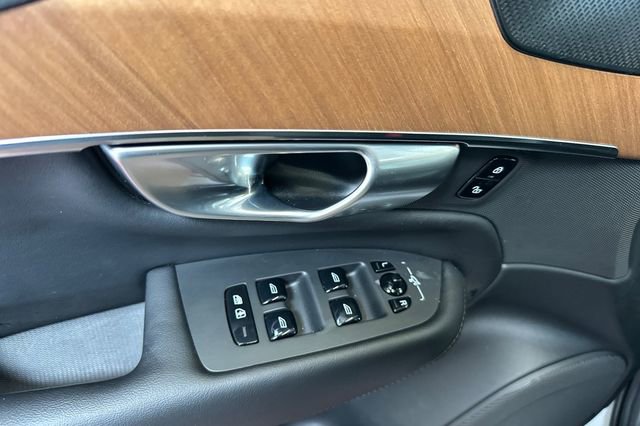 Used 2024 Volvo XC90 T8 Plus w/ Protection Package Premier image 11