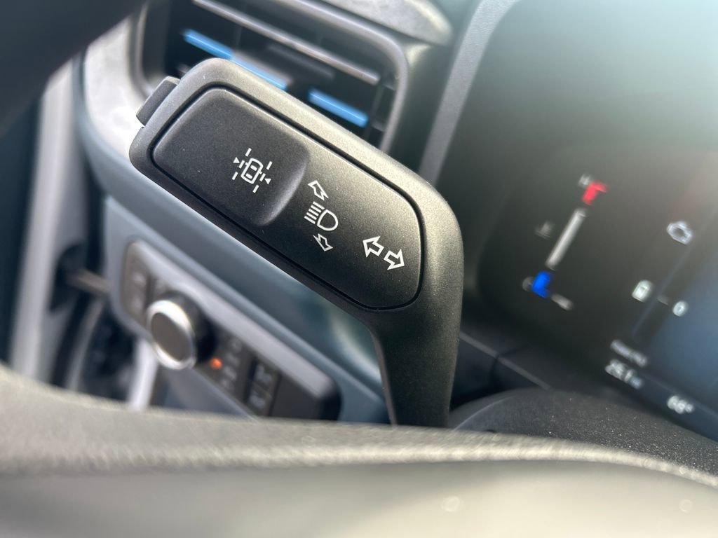 New 2025 Ford Maverick XLT image 14