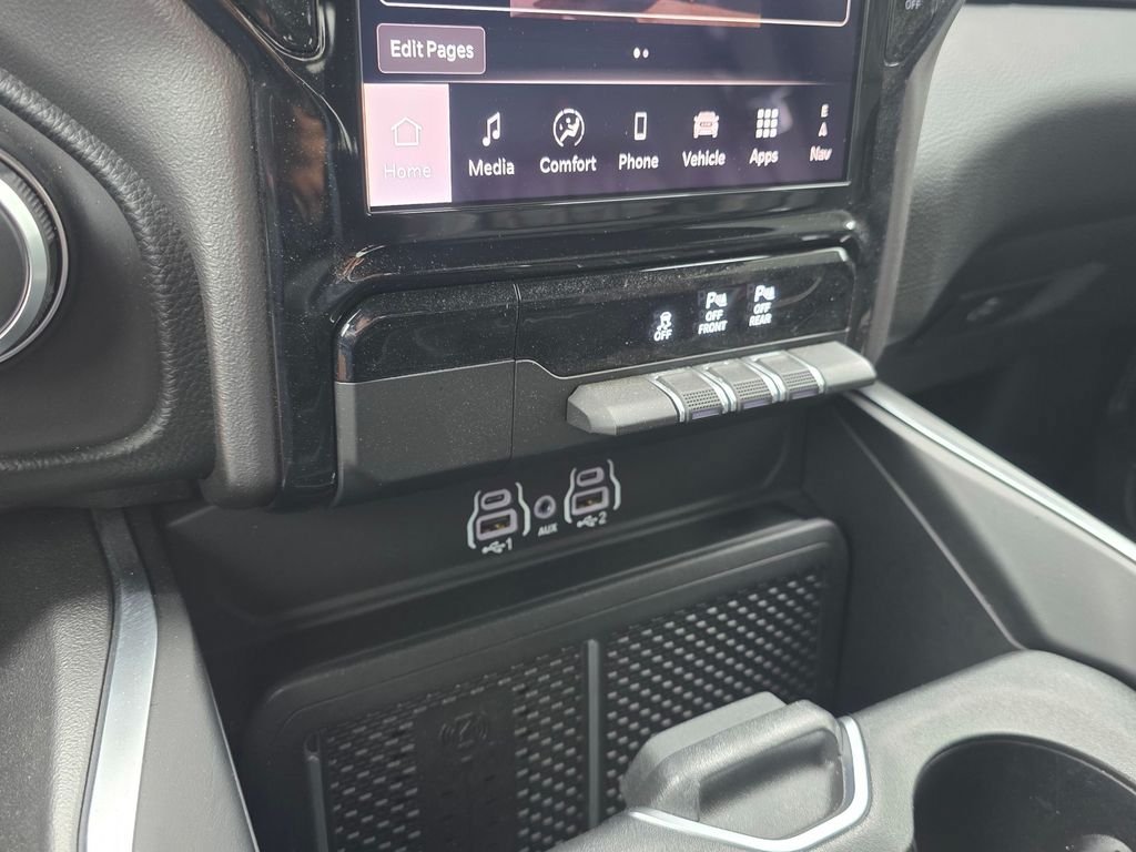 New 2026 RAM 1500 Big Horn AWD/4WD image 16