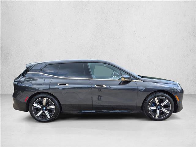 Used 2023 BMW iX xDrive50 w/ Premium Package AWD/4WD image 4