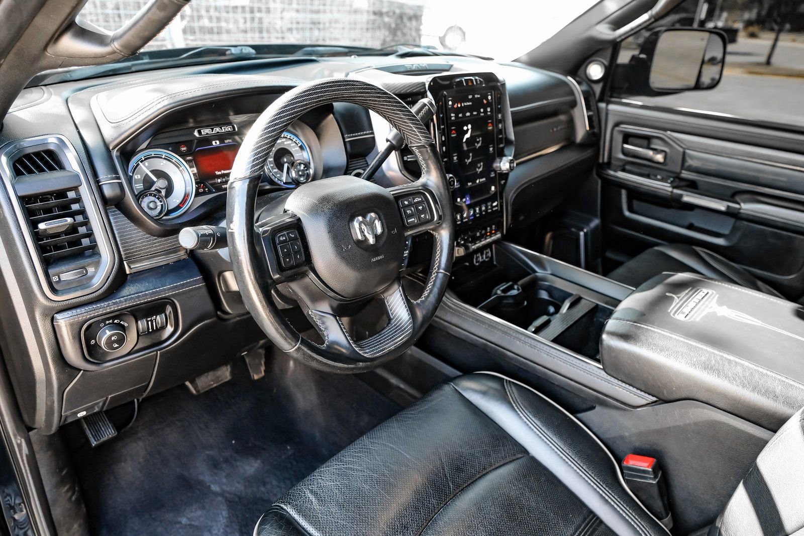 Used 2019 RAM 3500 Limited image 3