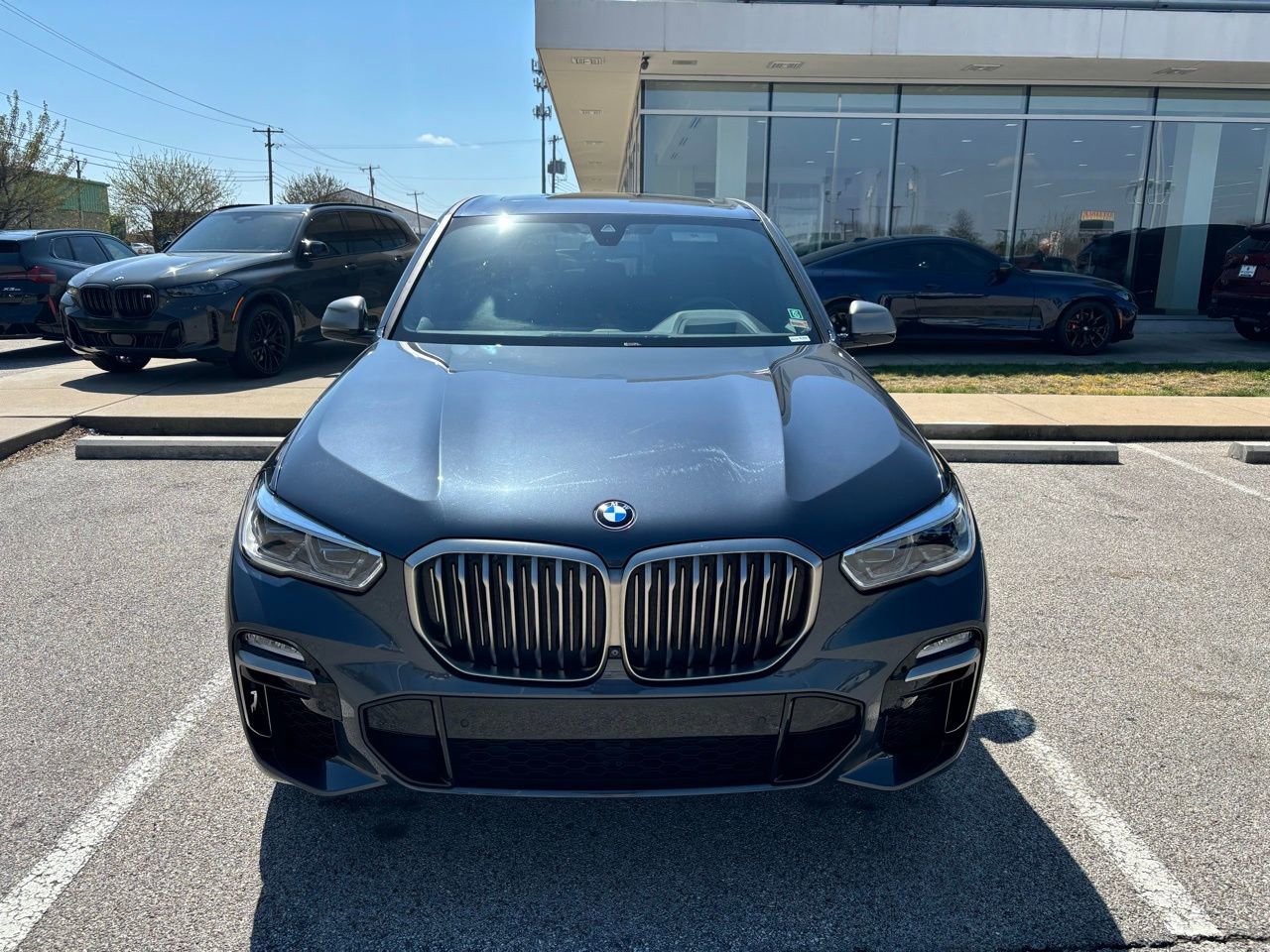 Used 2020 BMW X5 M50i w/ Executive Package image 2