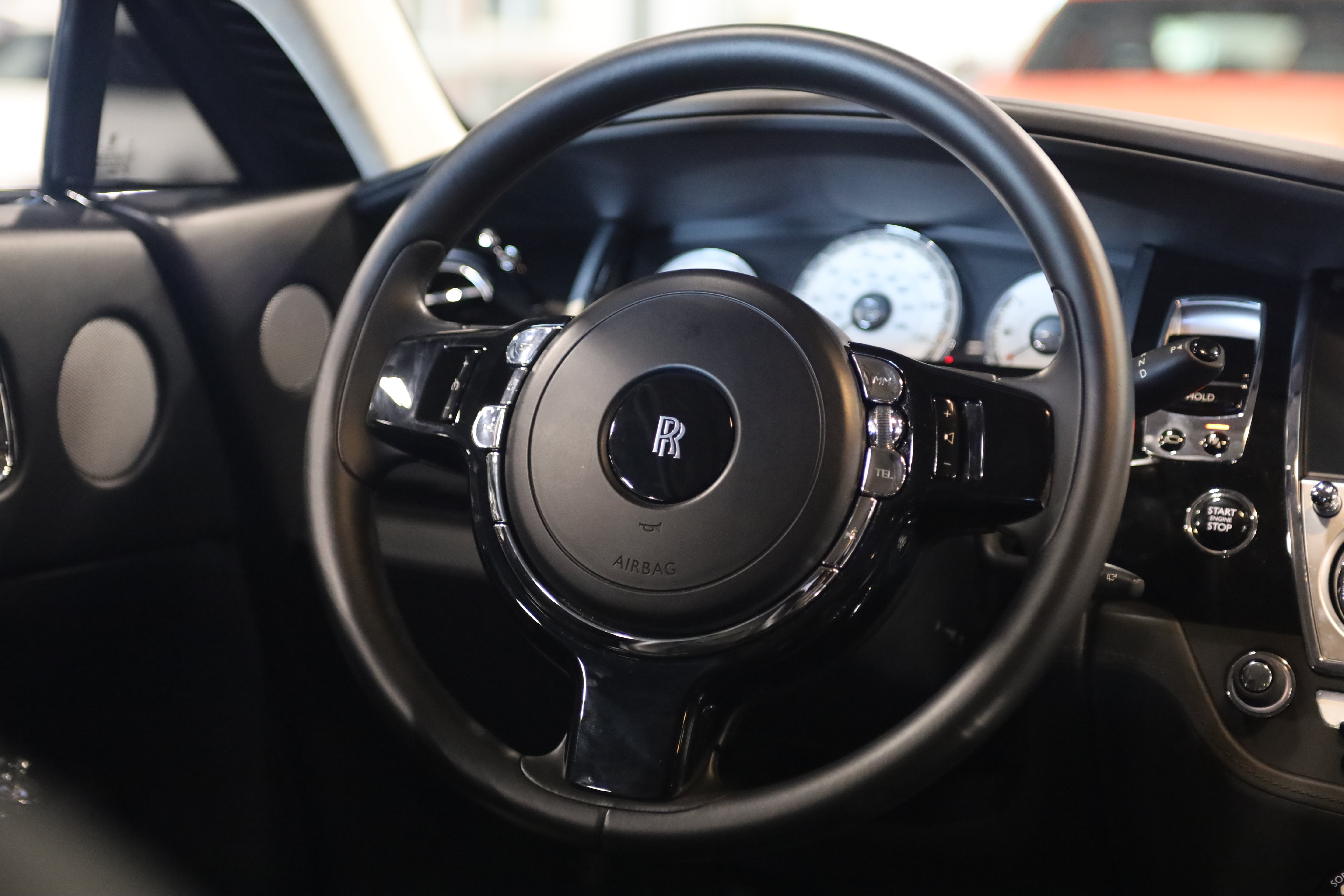 Used 2016 Rolls-Royce Wraith RWD image 25