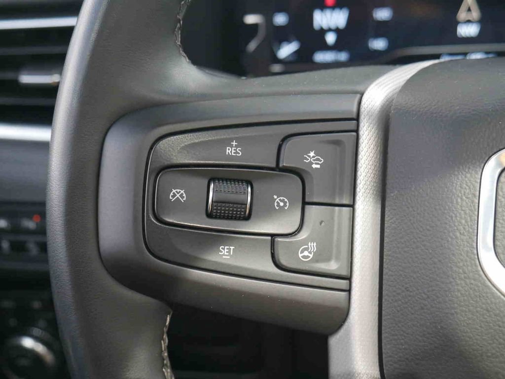 Used 2024 GMC Yukon XL Denali AWD/4WD image 41