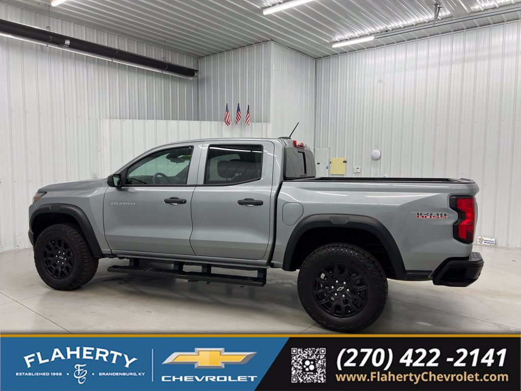 Used 2025 Chevrolet Colorado Trail Boss AWD/4WD image 5