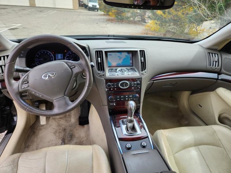 Used 2012 INFINITI G37 Journey w/ Premium Pkg image 24
