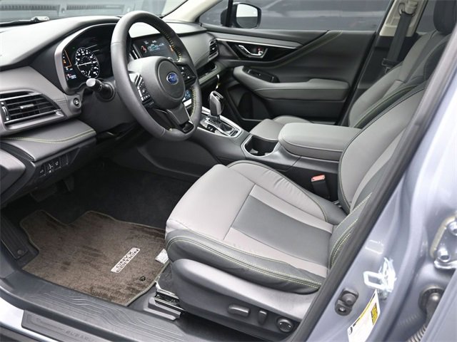 Used 2025 Subaru Outback Onyx Edition w/ Popular Package #2 image 18