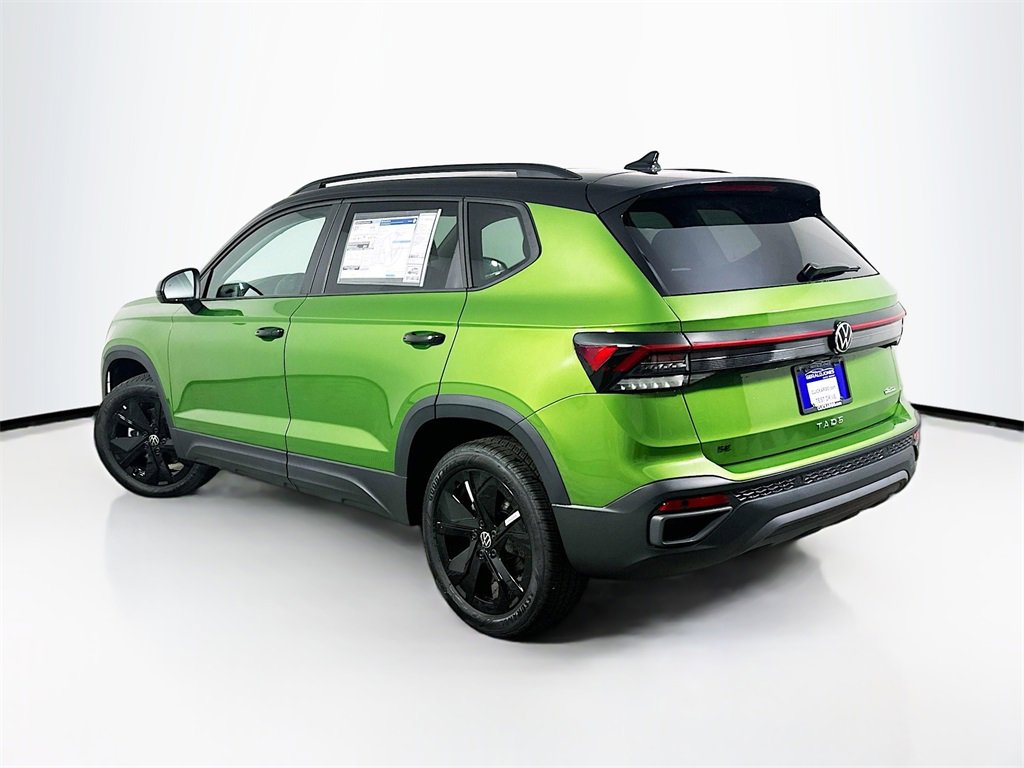 New 2026 Volkswagen Taos SE image 6