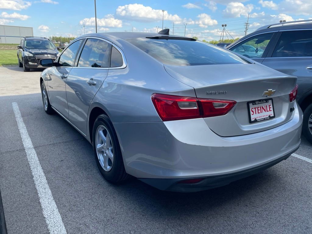 Used 2017 Chevrolet Malibu LS FWD image 4