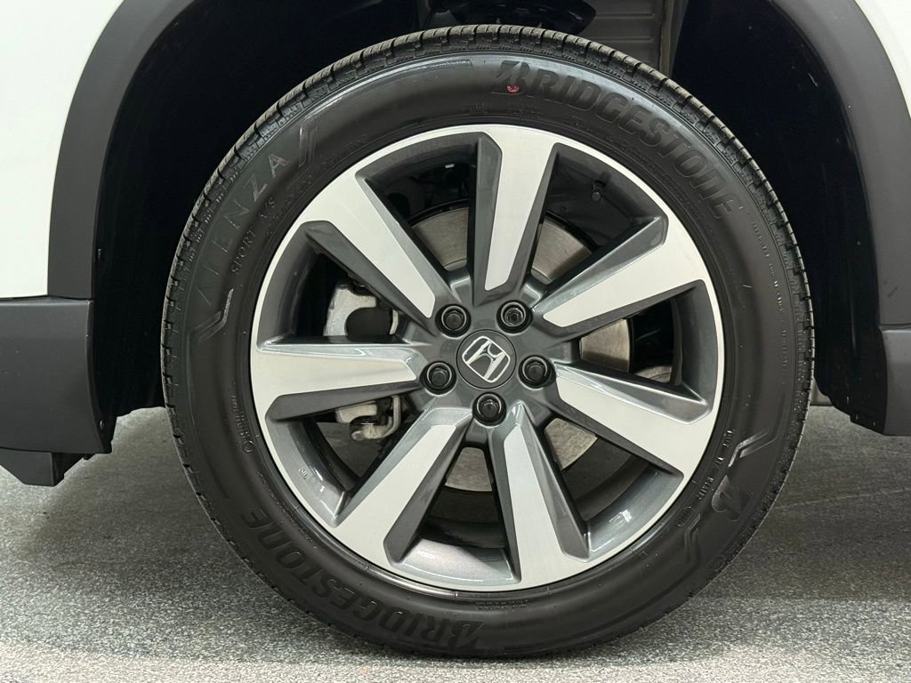 Used 2025 Honda Pilot Elite image 36