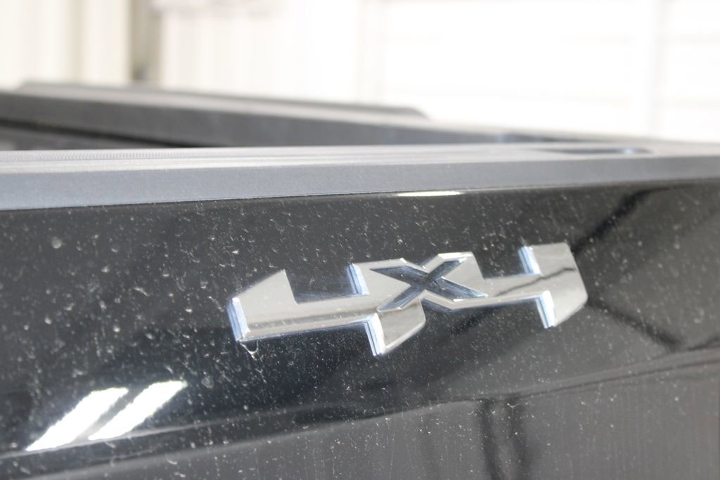 Used 2025 GMC Sierra 1500 SLT image 24