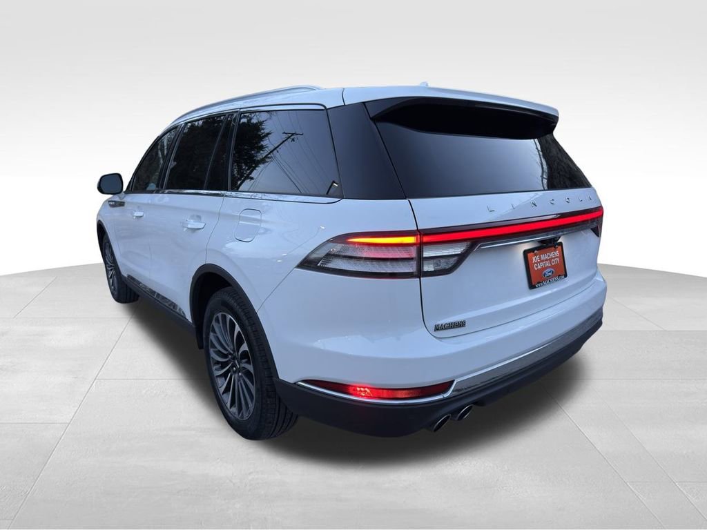 Used 2023 Lincoln Aviator AWD w/ Premium Package image 5