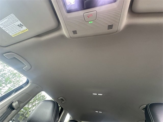 Used 2024 Volkswagen Atlas SE image 16