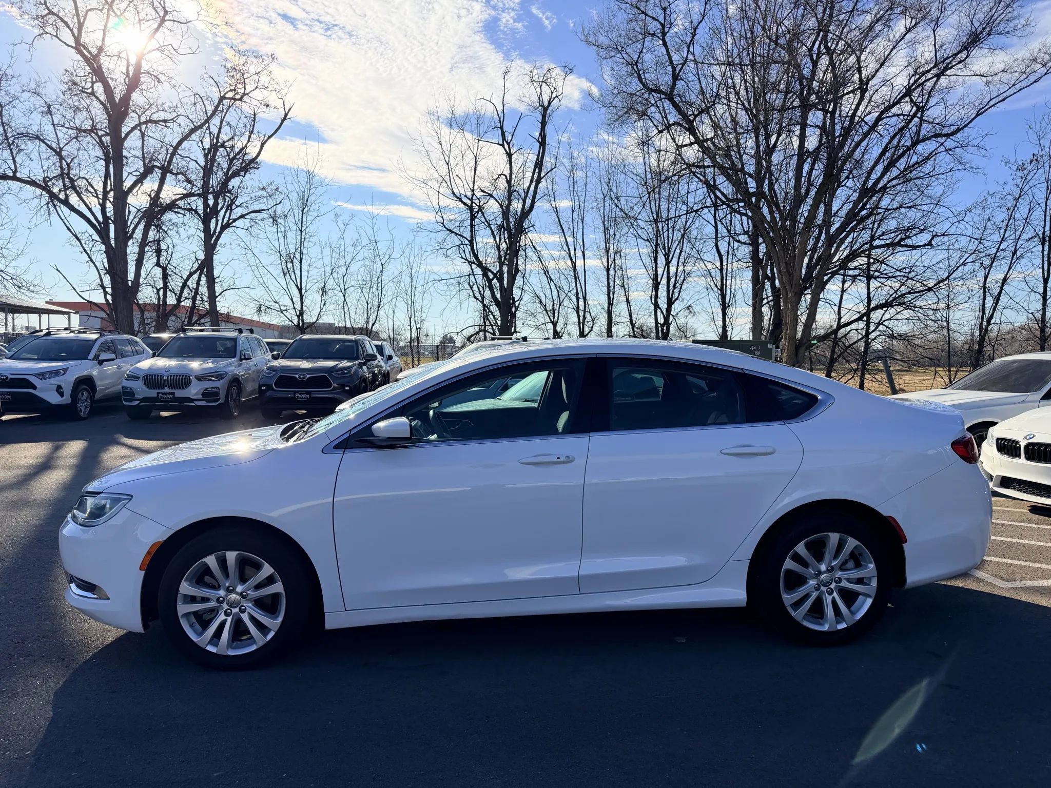 Used 2016 Chrysler 200 Limited FWD image 8