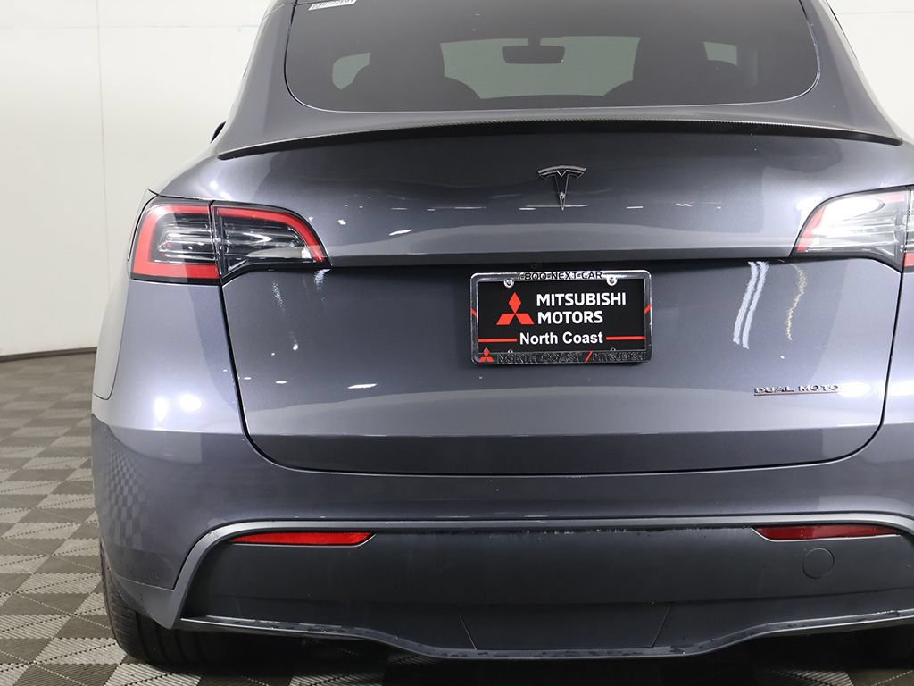 Used 2023 Tesla Model Y Performance AWD/4WD image 16