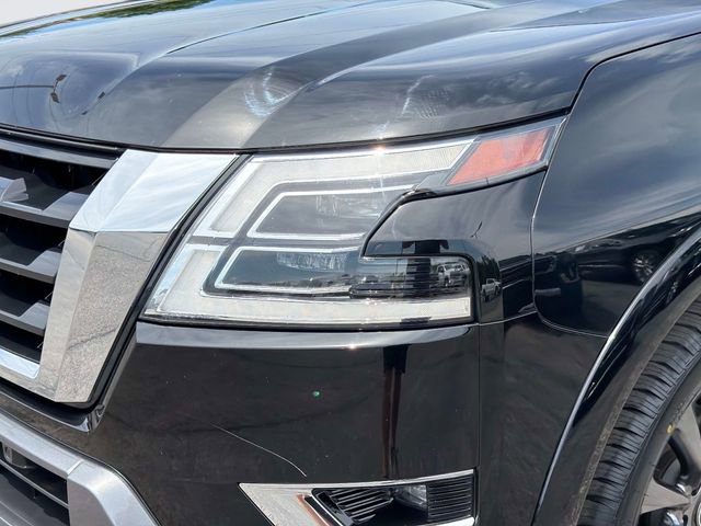 Used 2021 Nissan Armada Platinum w/ Captain's Chairs Package RWD image 10