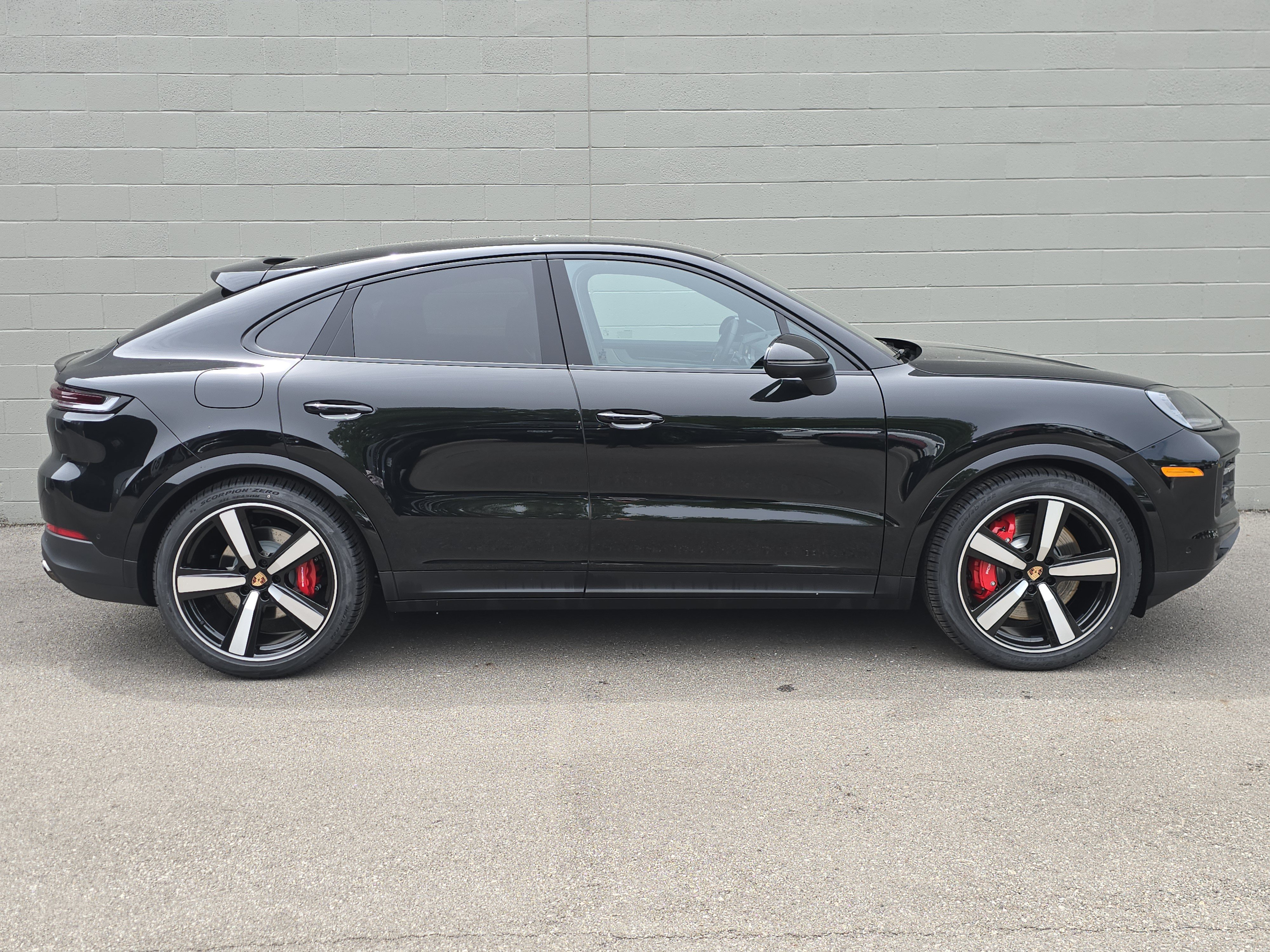 New 2026 Porsche Cayenne S AWD/4WD image 14