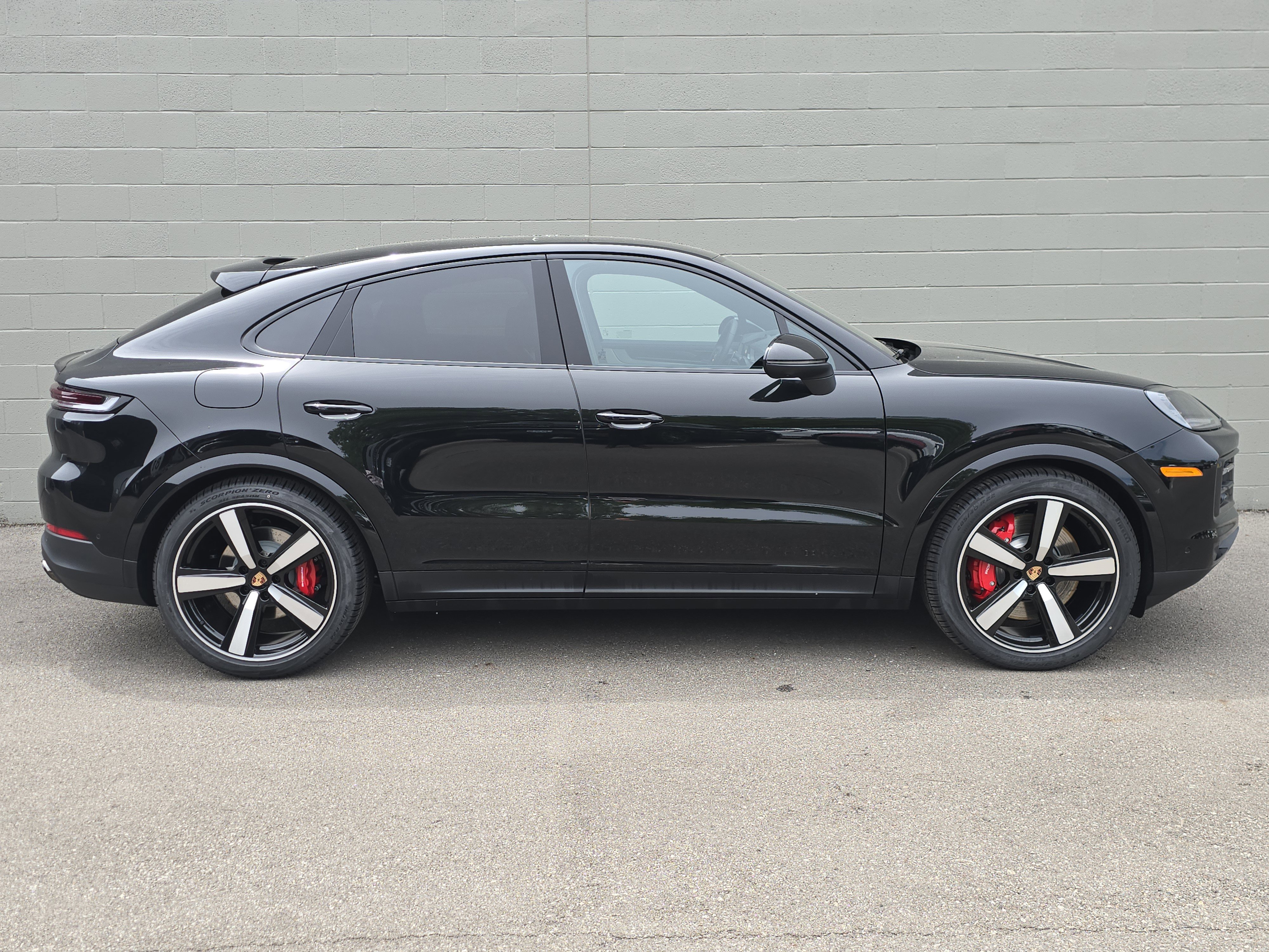 New 2026 Porsche Cayenne S AWD/4WD image 14