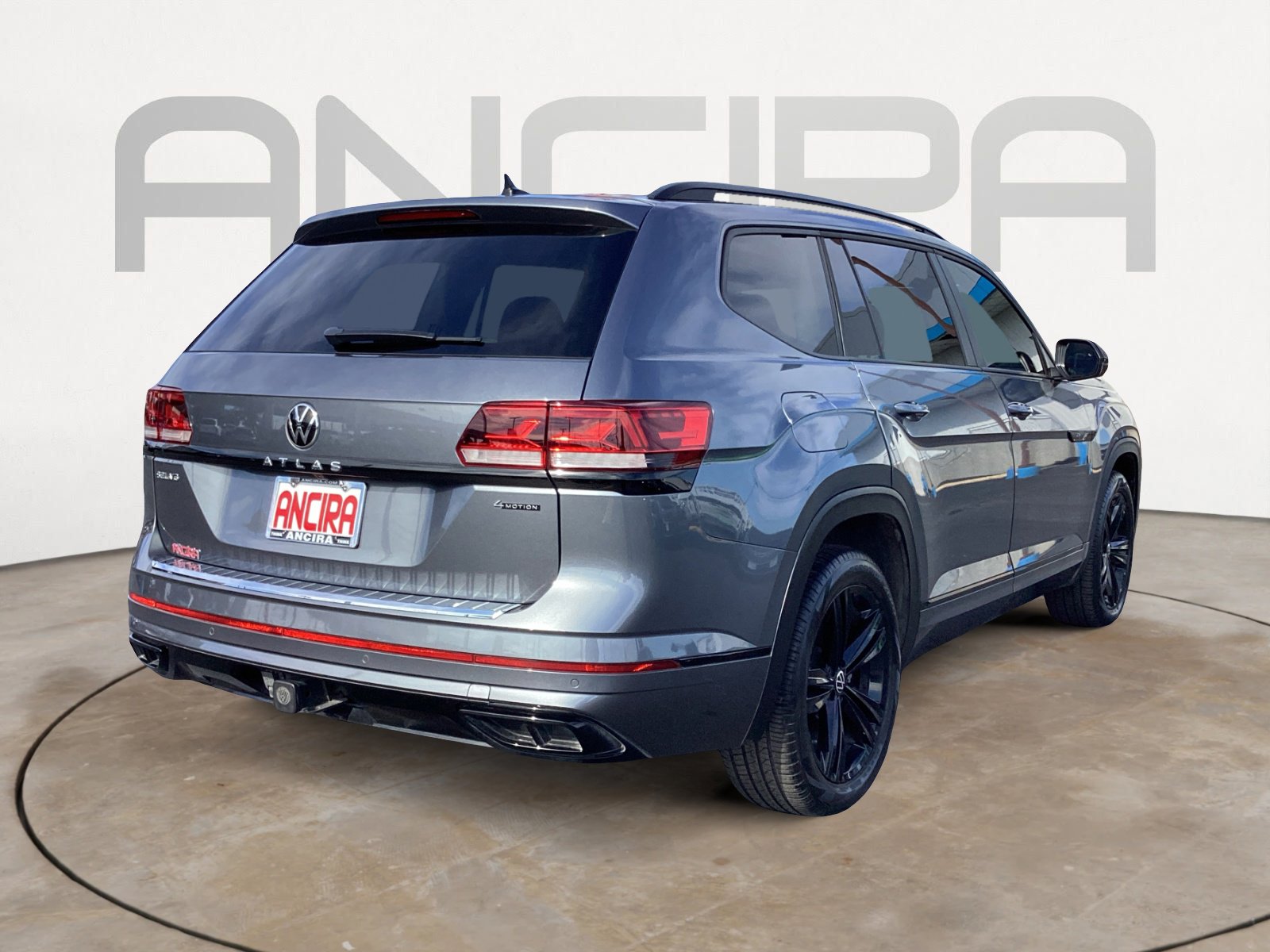 Used 2023 Volkswagen Atlas SEL R-Line image 14
