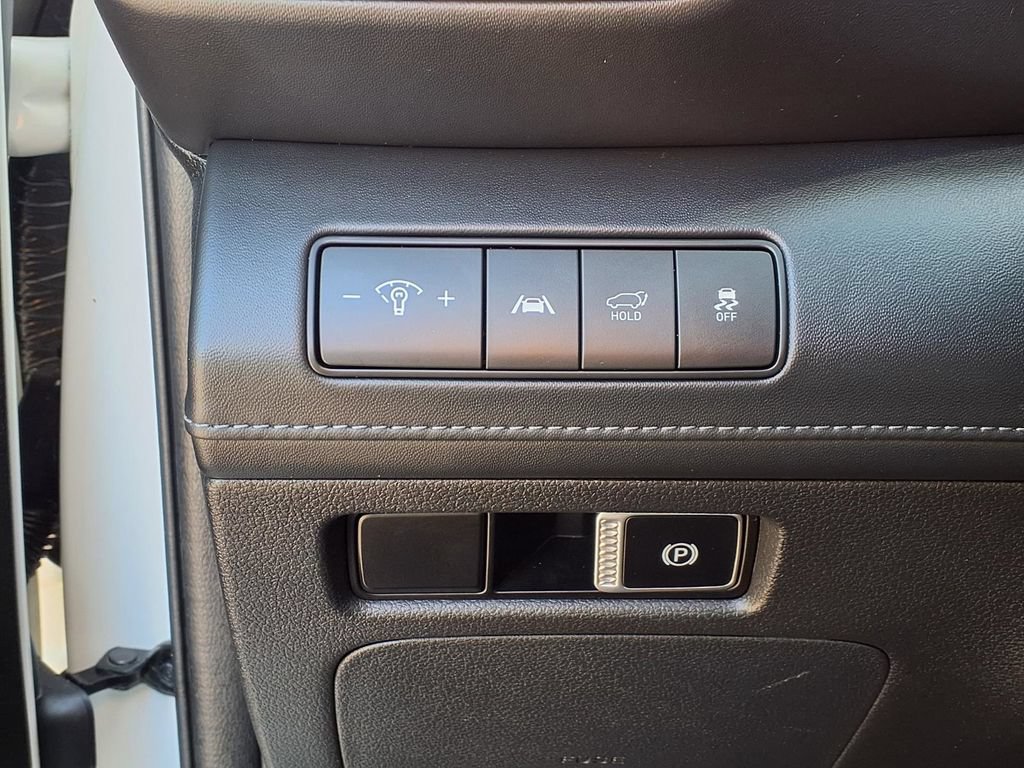 Used 2023 Hyundai Santa Fe Limited AWD/4WD image 9