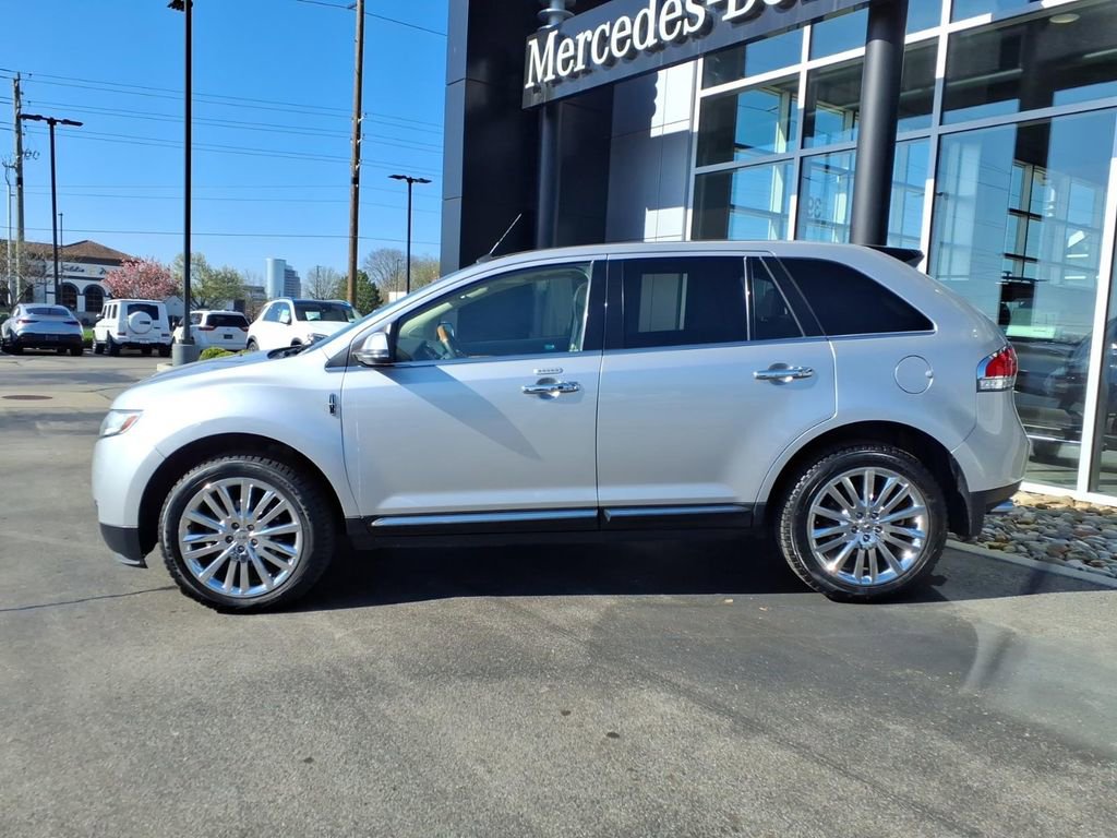 Used 2014 Lincoln MKX AWD w/ Equipment Group 101A image 3