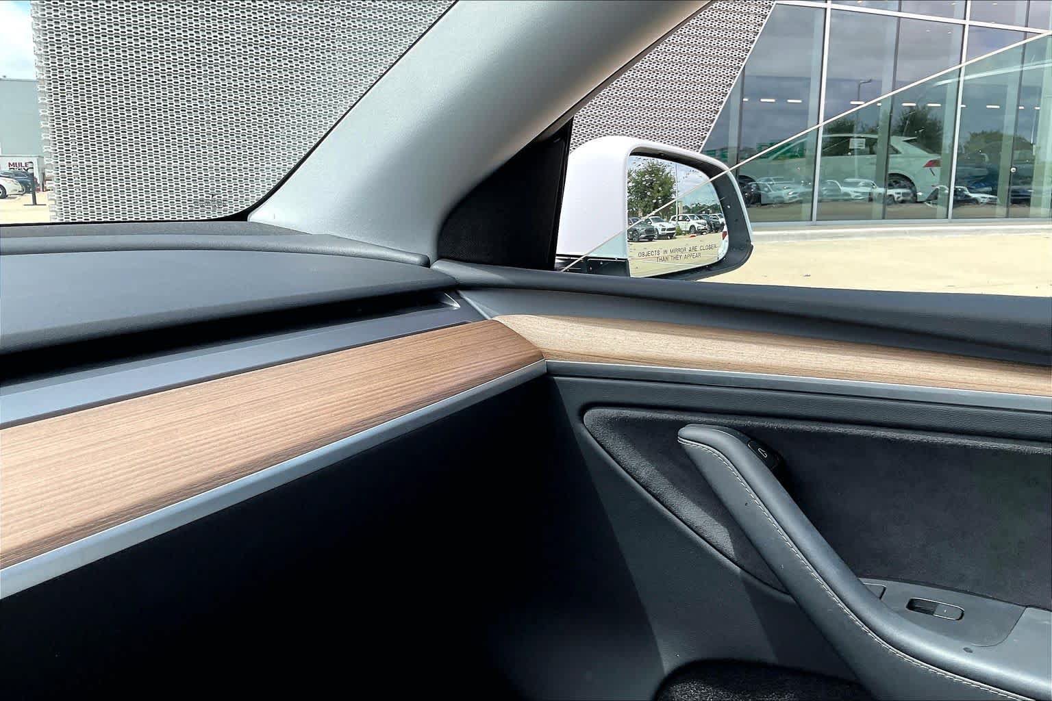 Used 2023 Tesla Model Y AWD image 30