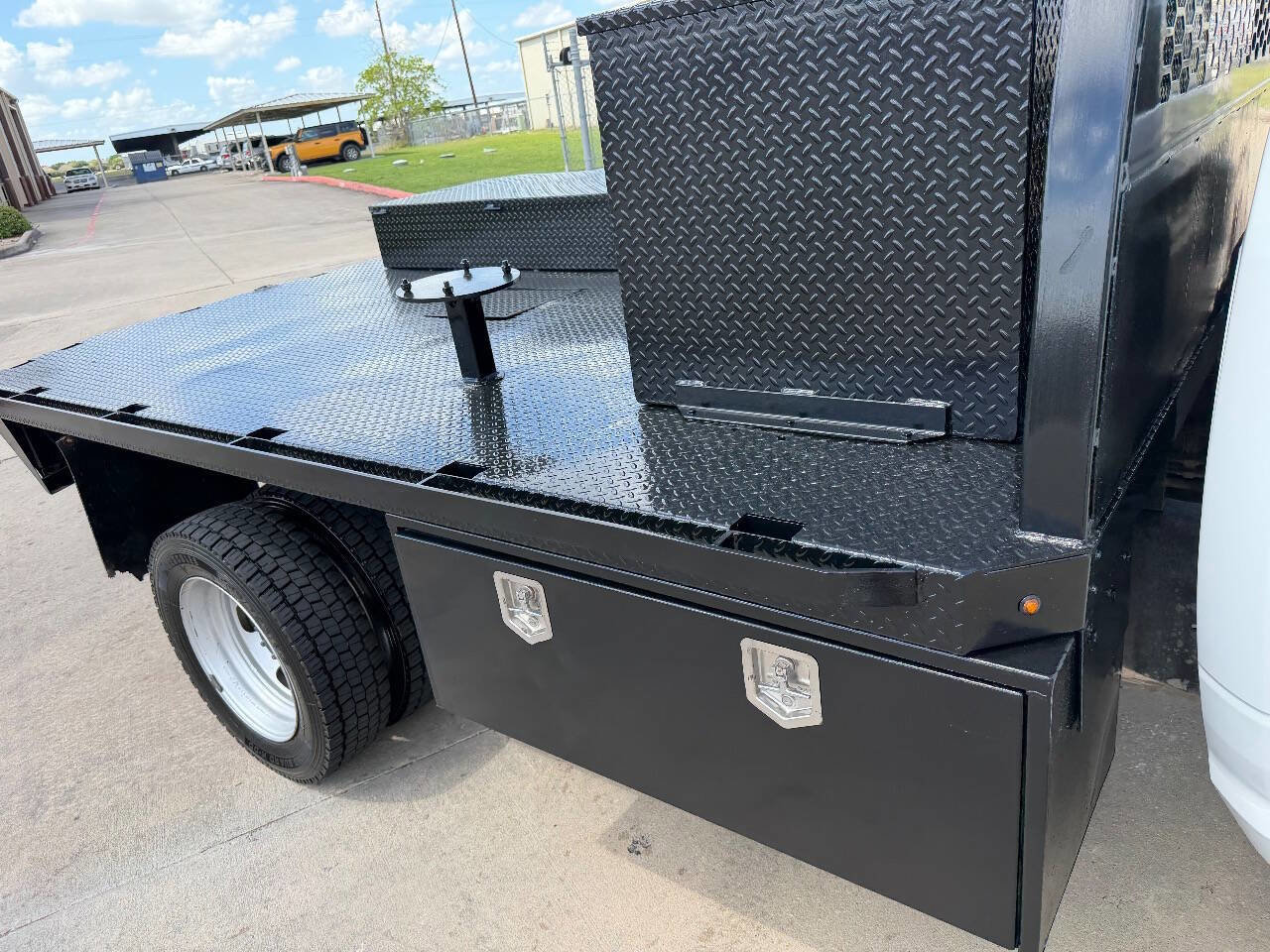 Used 2022 RAM 5500 Tradesman w/ Chrome Appearance Group AWD/4WD image 19