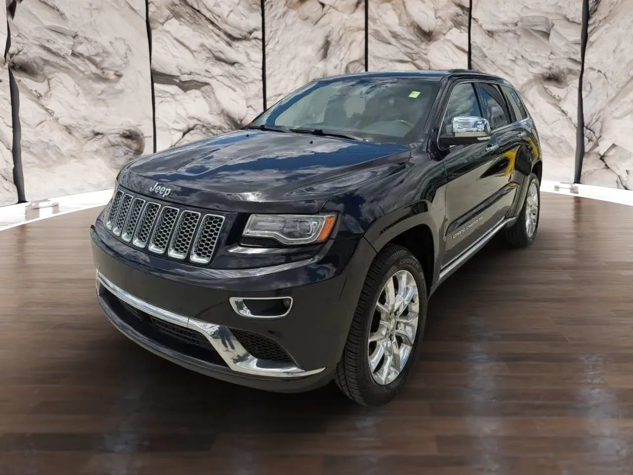 Used 2014 Jeep Grand Cherokee Summit AWD/4WD image 3
