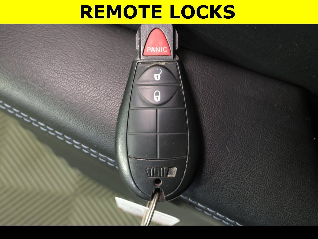 Used 2019 Jeep Cherokee Latitude w/ Popular Appearance Group image 9