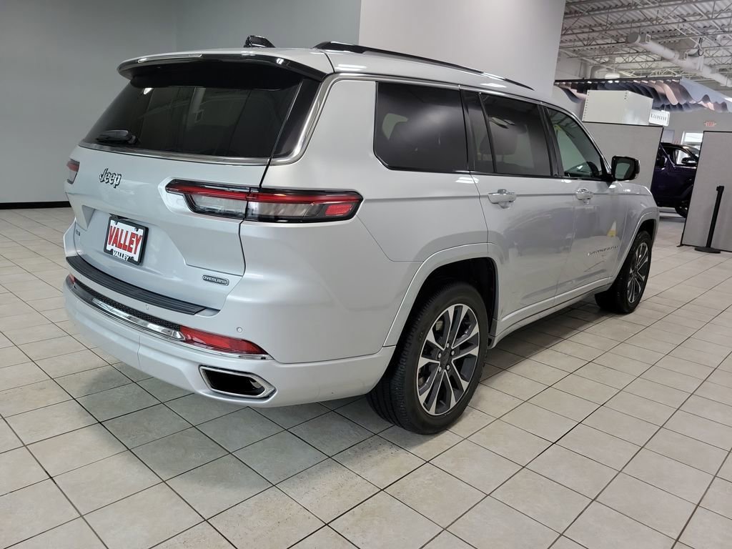 Used 2024 Jeep Grand Cherokee L Overland w/ Trailer Tow Package image 7