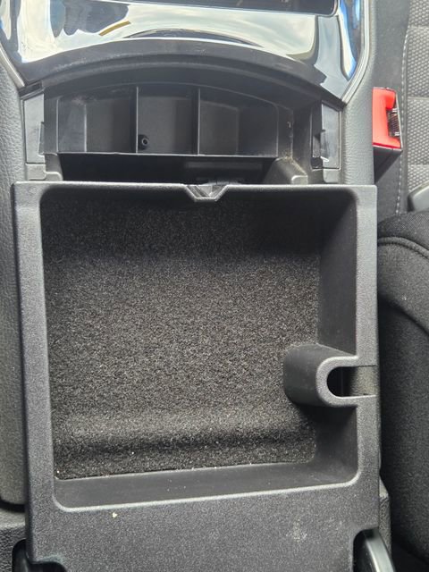 Used 2019 Ford Edge SE FWD image 36