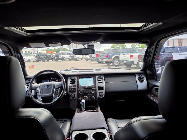 Used 2017 Ford Expedition EL Platinum AWD/4WD image 19