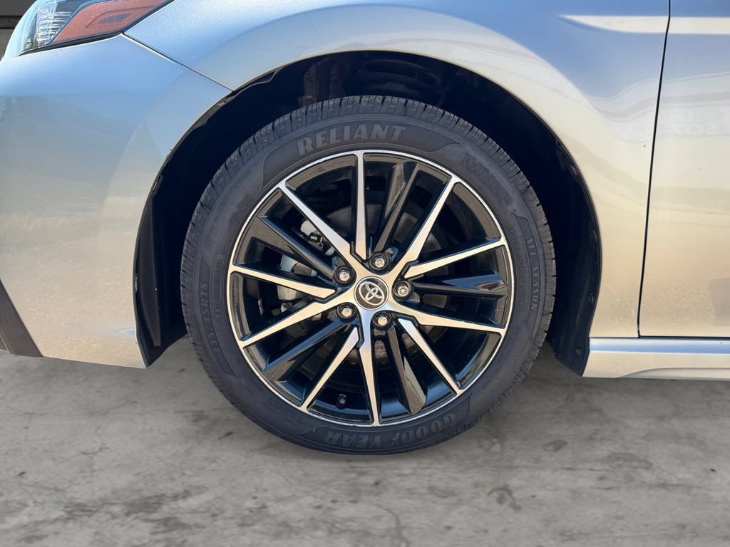 Certified 2023 Toyota Camry SE FWD image 9