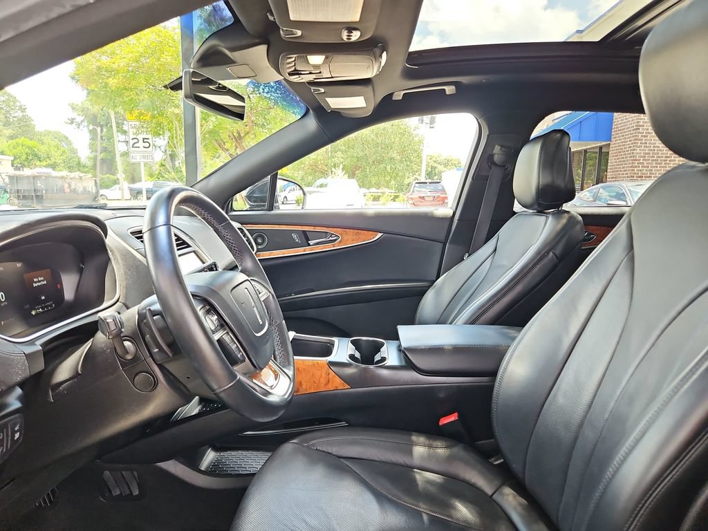 Used 2020 Lincoln Nautilus Reserve AWD/4WD image 25