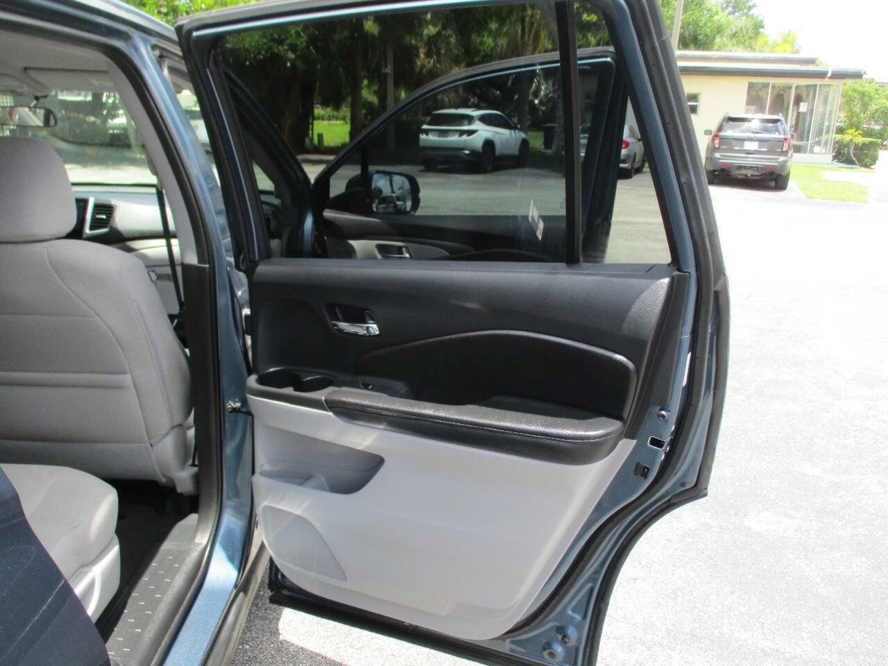 Used 2016 Honda Pilot EX image 23