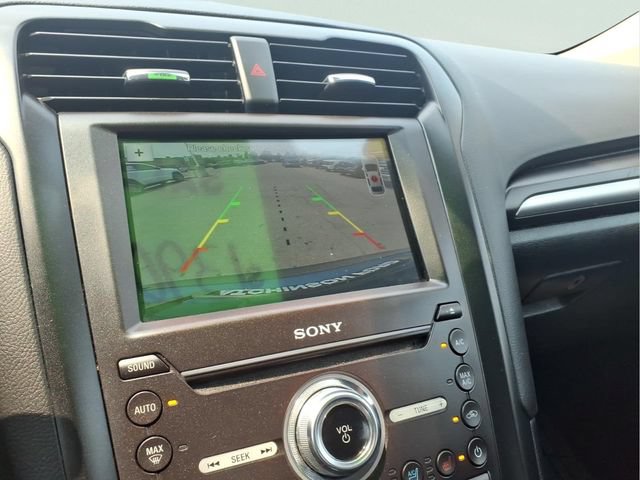 Used 2019 Ford Fusion Energi Titanium FWD image 18