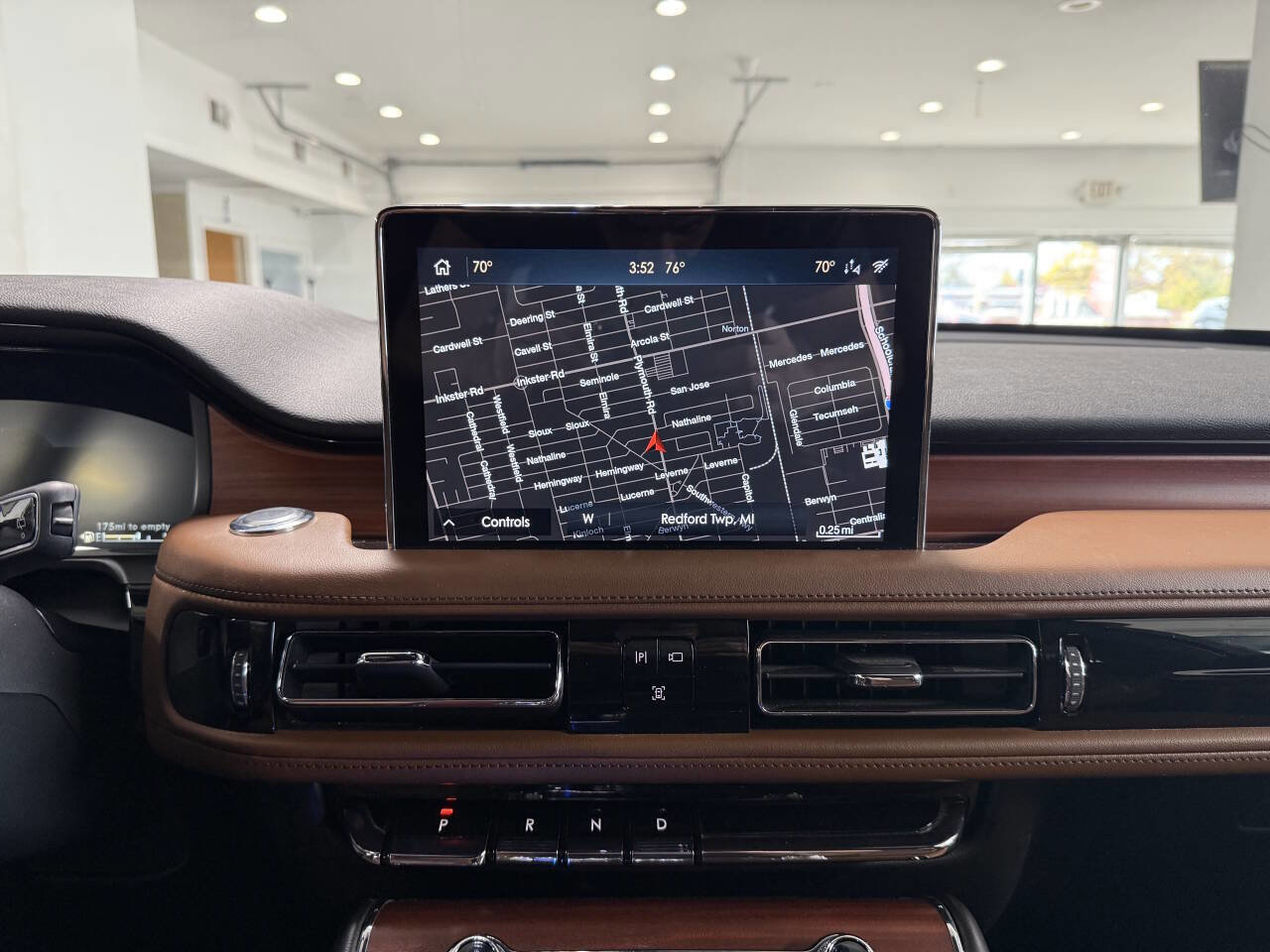 Used 2020 Lincoln Aviator Reserve w/ Equipment Group 202A image 15